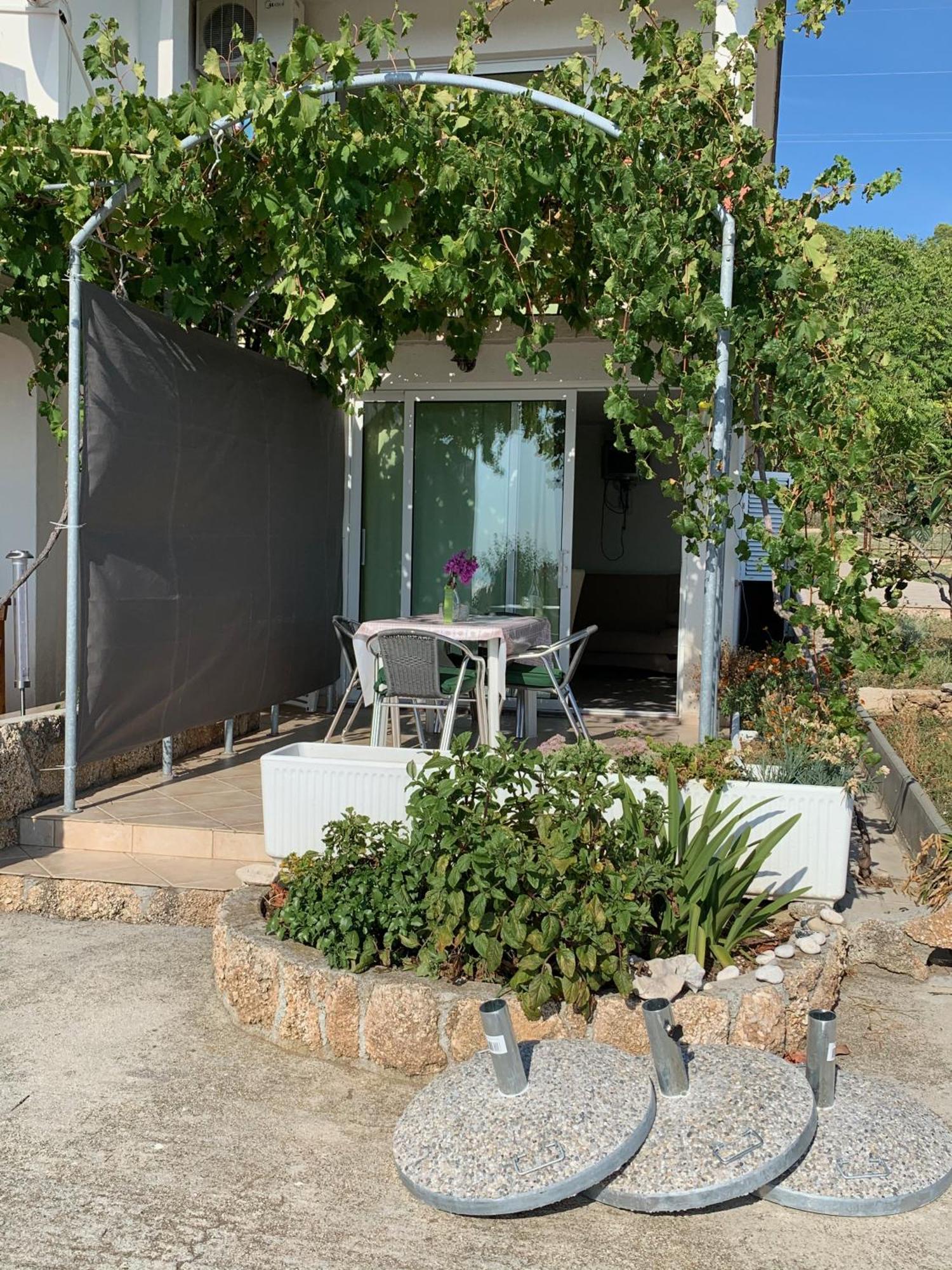 Apartments Jaca Banjol Exterior foto